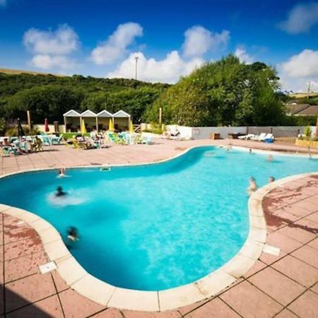 2 Bedroom Caravan. Newquay. Cornwall. Newquay  Exterior photo
