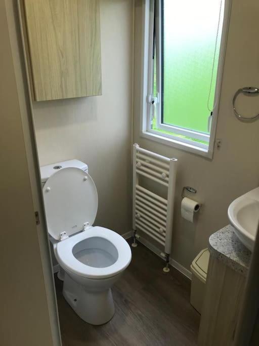 2 Bedroom Caravan. Newquay. Cornwall. Newquay  Exterior photo